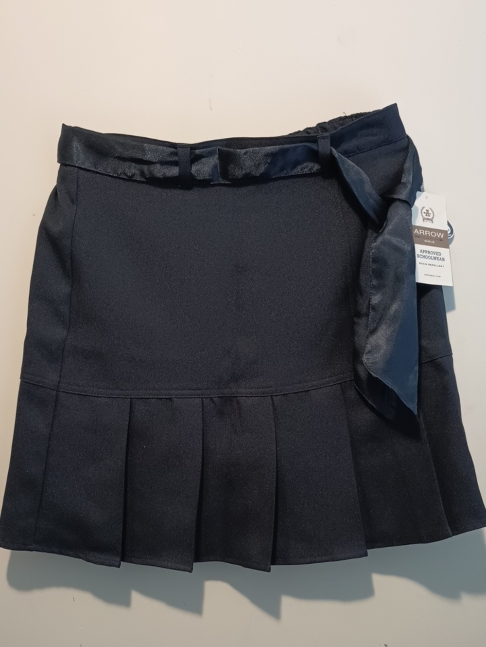 Arrow Black Pleated Mini Skirt with Satin Waist Tie Size Girls 16 Reg